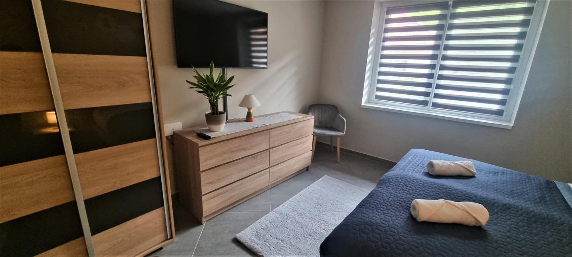 Hos-Cegledi Vendeghaz Miskolc -Oenallo Otthon, Mely Csak Az Oenoeke Εξωτερικό φωτογραφία